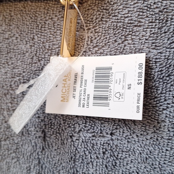 Michael Kors Card Case - Picture 2 of 6